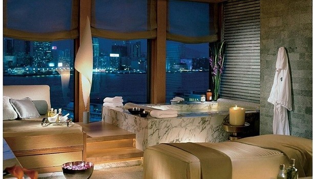 Four Seasons Hong Kong